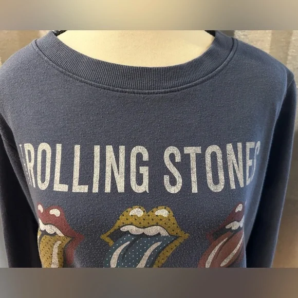 The Rolling Stones Women's Crewneck Sweater - Blue with Multicolor Graphics XL - Picture 8 of 10